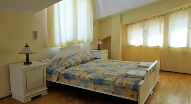 Hotel Prolet, Book Hotel Hoteller i centrum af Shumen, hoteller i centrum af Shumen