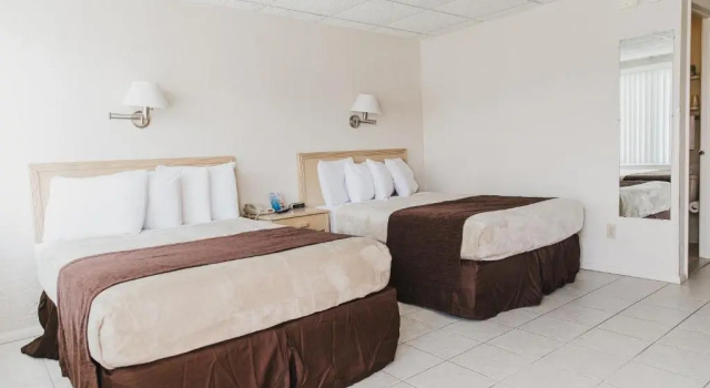 Четырёхместный номер Standard AA Heart of Wildwood Motels