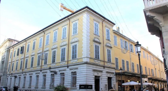 Palazzo Le Poste - Suite and Apartments, Rezerwuj Apartament Parma Emilia-Romania