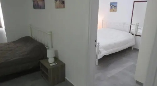 Adonis Apartment, Boek Appartement Hotels in Paphos met parkeren, in de buurt van Faros Beach, Parkeren