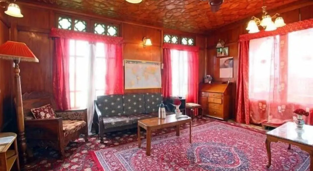 Houseboat Lily of Nageen, Забронировать Отель Сринагар Jammu & Kashmir Ski