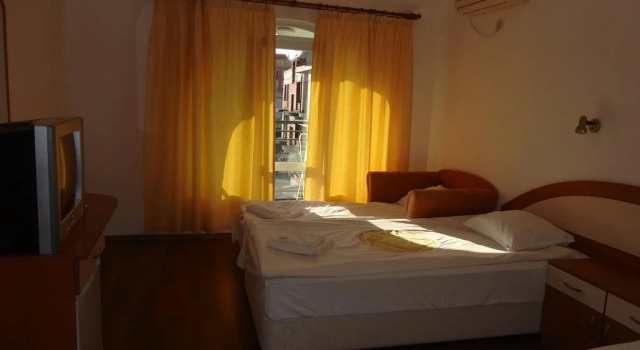 Hotel Kiparis, Забронировать Отель Китен Район Приморско