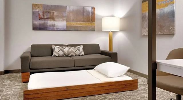 Четырёхместная студия SpringHill Suites Scottsdale North
