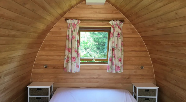 Briarfields Glamping Pods, Забронировать Мотель Мотели Челтнем, Мотель