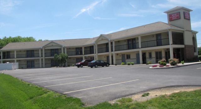 Red Carpet Inn Chambersburg, Book Hotel Chambersburg 