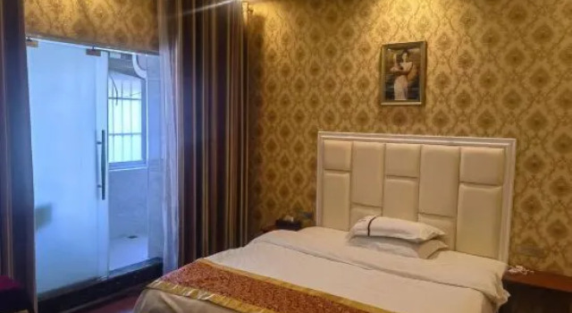 Tongfuyuan Hotel, Boek Hotel Hotels in Guizhou met parkeren, Parkeren