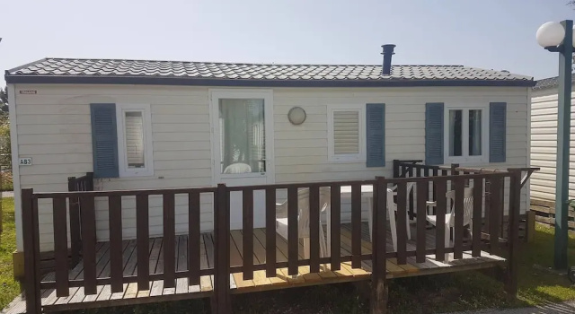 Natur Camping Bungalow T3 - 8, Rezervasyon Kamp Alanı Burinhosa otoparklı oteller, Otopark