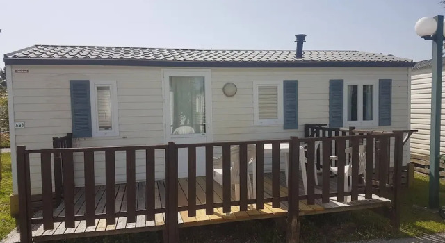 Natur Camping Bungalow T3 - 9, Rezervasyon Kamp Alanı Burinhosa otoparklı oteller, Otopark