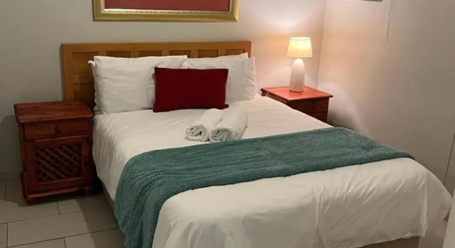 201 St Tropez, South Coast, Забронировать Отель Маргит Durban South Coast, рядом с Margate Beach