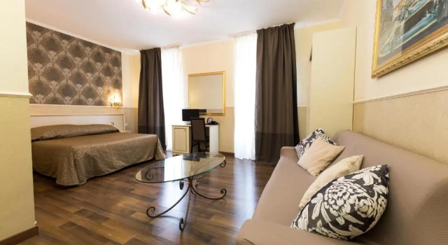 Четырёхместный номер Standard Hotel Anfiteatro Flavio