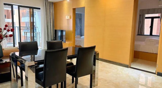 Четырёхместный семейный номер Standard с 2 комнатами Zhongshan Perth Hotel
