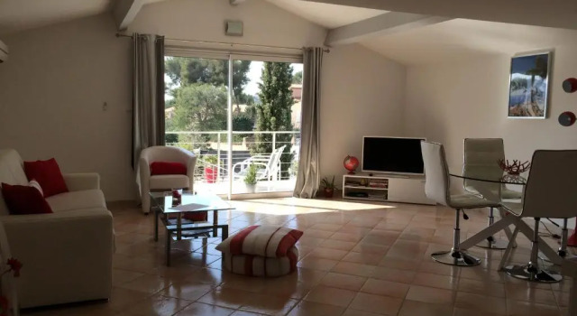 Le Petit Cassis Vue Mer Appartement 70m2 Piscine, Забронировать Апартаменты/квартира Отели Calanques National Park с бассейном, Бассейн