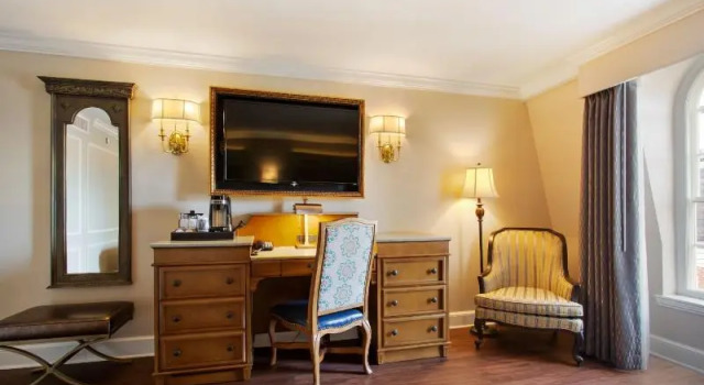 Четырёхместный номер Deluxe с балконом Hotel St. Marie