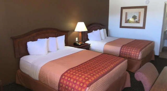 Четырёхместный номер Standard 1st Interstate Inn Montrose
