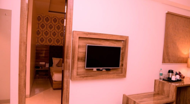 The Vegas By De Pavilion, Delhi Airport