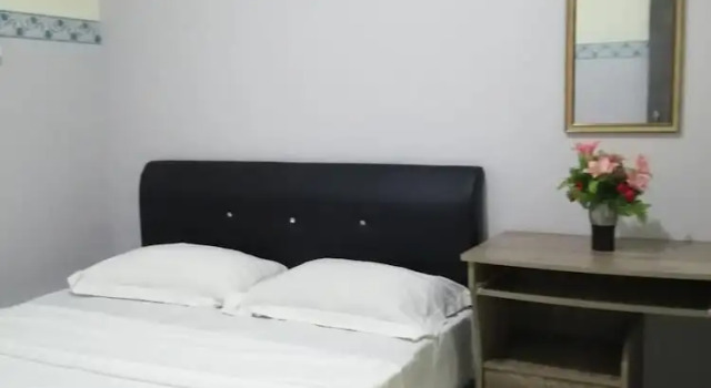 Beautiful Double Room With Ac in Kuching Center, Buchen Sie Pension Kuching 
