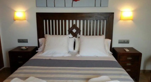 Menurka-Cala Blanca, Réserver Hôtel Cala Blanca Minorque