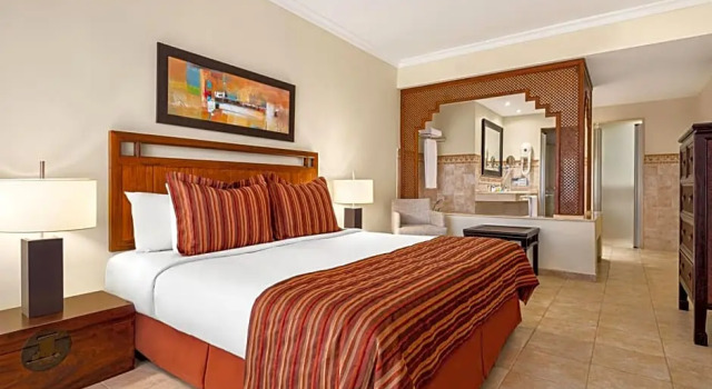 Люкс Premium Plus с 2 комнатами с видом на море Отель Wyndham Grand Costa del Sol
