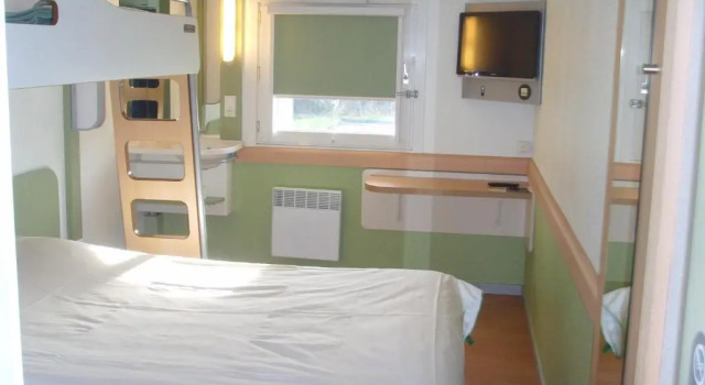 Номер Standard ibis budget LIsle Adam