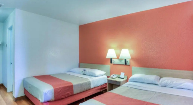 Четырёхместный номер Standard Motel 6-Tigard, OR - Portland South - Lake Oswego
