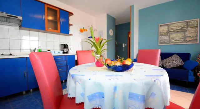 Апартаменты c 1 комнатой с балконом и с видом на море Villa Batur