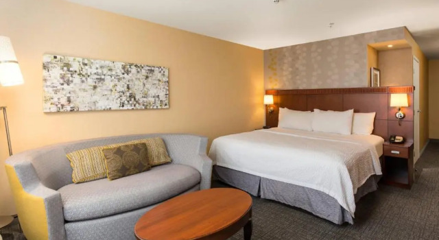 Номер Standard Courtyard by Marriott Ontario Rancho Cucamonga