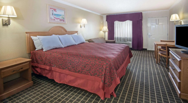Двухместный номер Days Inn by Wyndham San Antonio Interstate Hwy 35 North
