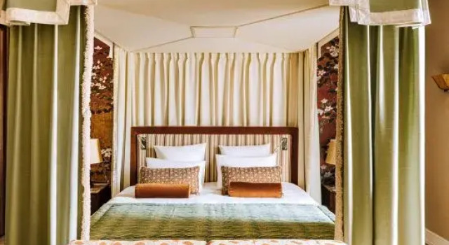 Двухместный номер Deluxe Saint James Paris