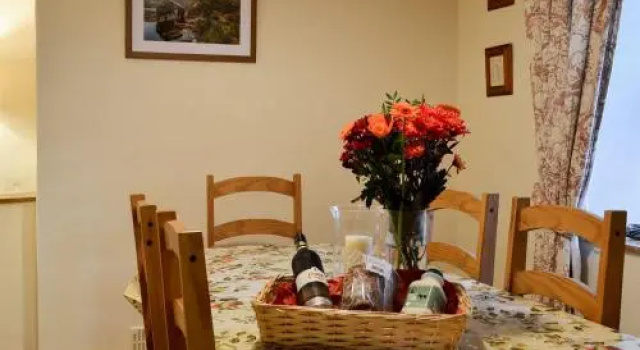 Bwthyn Ty Mawr, Забронировать Отель Лландурог Гвинед