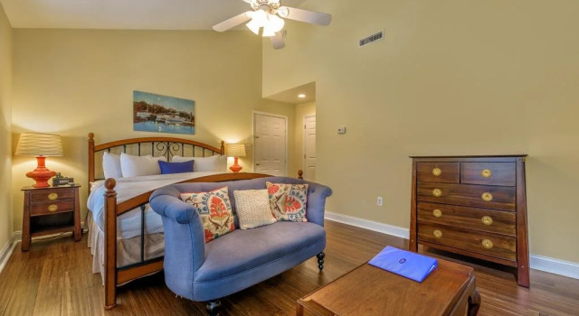 St Michaels Harbour Inn, Book Hotel Saint Michaels Maryland