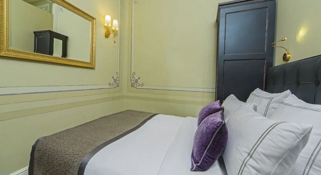 Sophisticatedly Decorated 2 Bedroom Apartment in Galata, Varaa Huoneisto Hotellit Marmara-alue pysäköinnillä, Pysäköinti