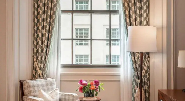 Двухместный номер Superior Raffles London at The OWO