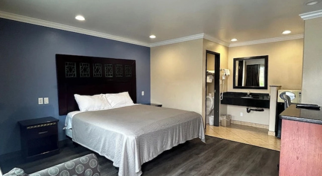 Номер Economy Hyland Motel