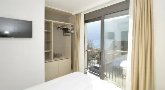 Люкс Deluxe с балконом Solaris Lux Apartments