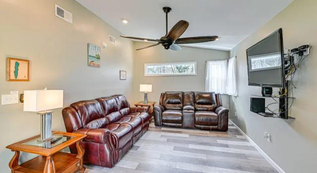 Коттедж Walk to Lake! Pet-friendly Cottage in Honeoye