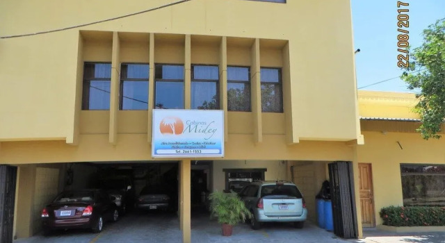 Cabinas Midey, Rezervovat Hotel Hotely v Puntarenas s parkováním, Parkování