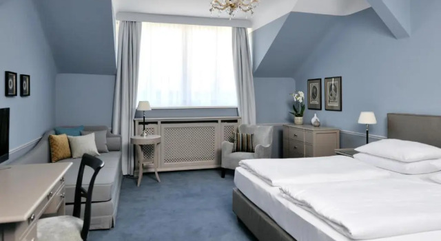 Трёхместный номер Standard Hotel Kärntnerhof