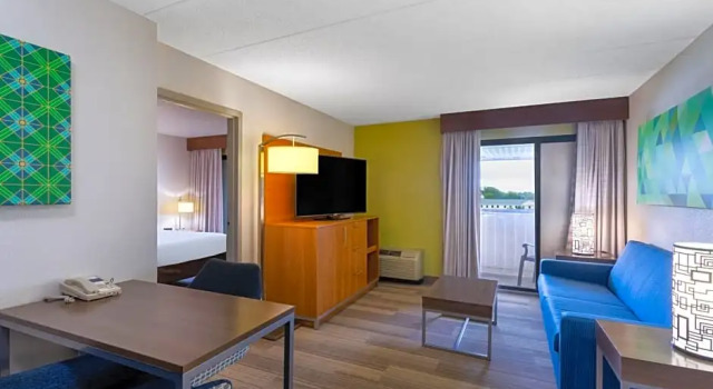 Двухместный люкс Holiday Inn Express Hotel & Suites Philadelphia - King of Prussia by IHG