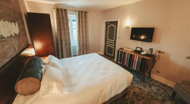 Номер Superior Logis Hôtels Château de La Barge