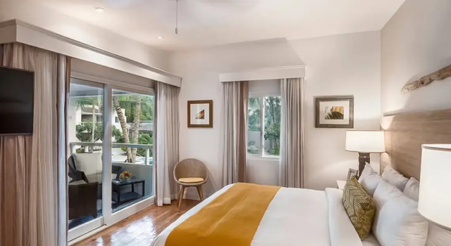 Двухместный номер Standard с видом на бассейн Waves Resort & Spa, Barbados, An Autograph Collection All-Inclusive Resort