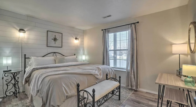 Branson Condo w/ Community Amenities: Near Dtwn!, Забронировать Апартаменты/квартира Отели Table Rock Lake с парковкой, Парковка