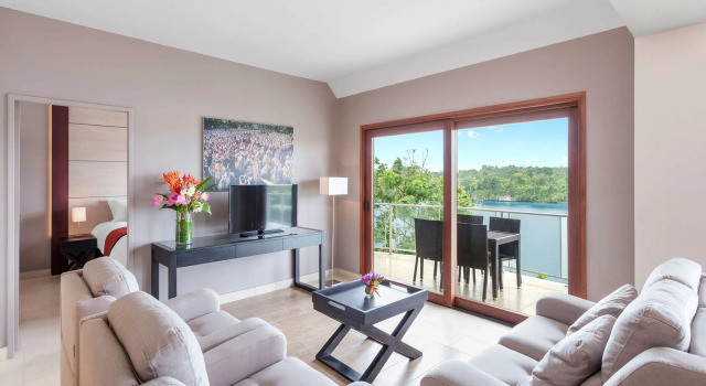 Ramada Resort by Wyndham Port Vila, Book Ferieresort Businesshoteller i Efate, 4* 5*