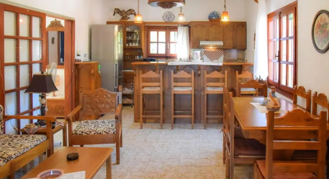 Коттедж с 2 комнатами Apartment in a summer house with sea view