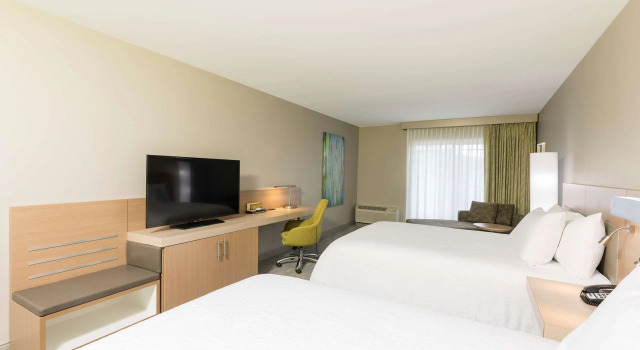 Hilton Garden Inn Grand Rapids East, Забронировать Отель Гранд-Рапидс штат Мичиган