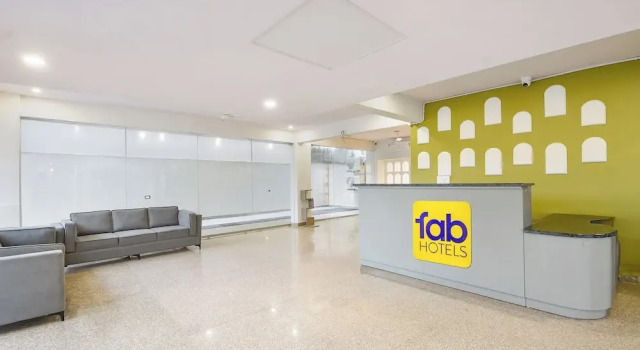 FabHotel Black Pepper- Nr. Batra Heart & Multispecialty Hospital Faridabad, Book Hotel Faridabad Haryana