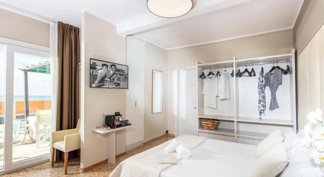 Трёхместный номер Standard Hotel Royal
