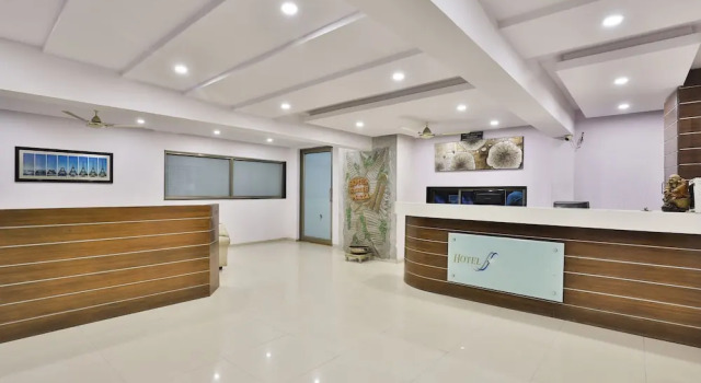 Hotel Shree Plaza, Prenota Hotel Bharuch Gujarat
