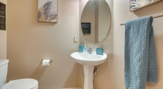 Коттедж 1 Mi to Empire Polo Club: Spacious Indio Home!