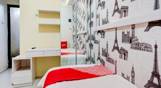 Номер Standard OYO Life 90606 Glass House Citraland Syariah