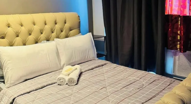 Studio Unit with Balcony in The Gramercy Residences, Забронировать Отель Макати 